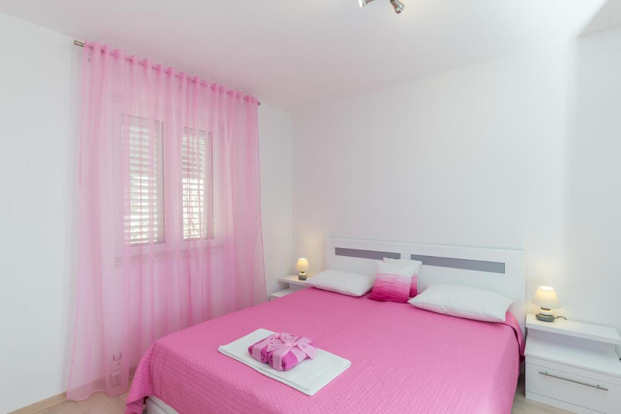 Apartments Villa Enzian Mlini Bagian luar foto